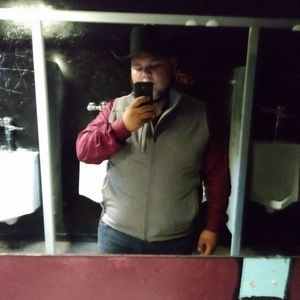 Meet your Posher, Ulises